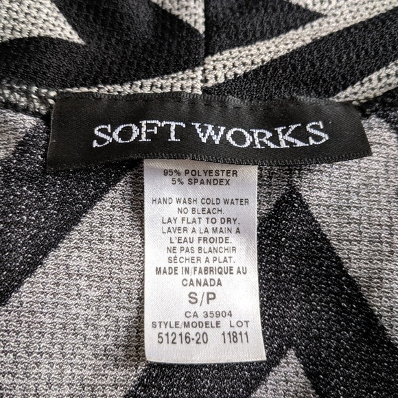 Like new Soft work open front cardigan size SP - Picture 4 of 4